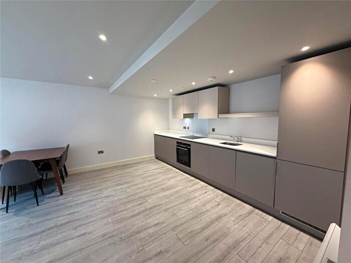 2 Bedroom Apartment To Rent In St Martin's Place, Broad Street, Birmingham, B15