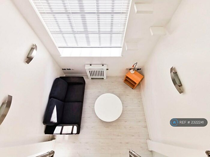 1 Bedroom Flat To Rent In Old Arts College, Newport, NP19