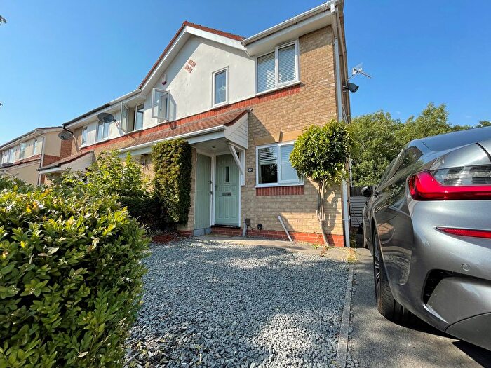 2 Bedroom End Terrace House To Rent In Tom Paine Close, Leicester, LE3