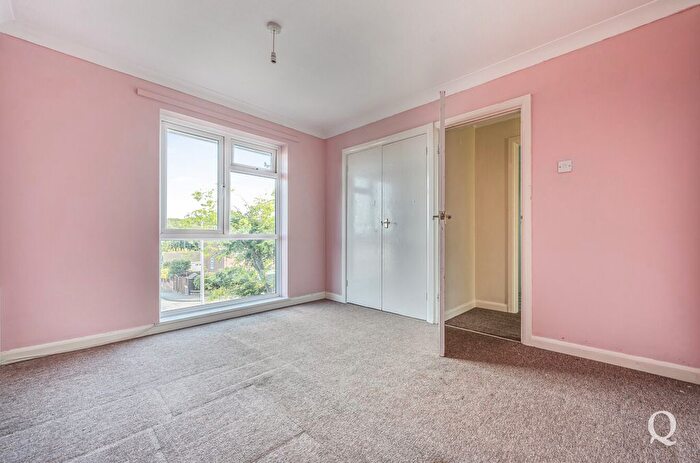 3 Bedroom Terraced House For Sale In Lonsdale Drive, Gillingham, Kent, ME8