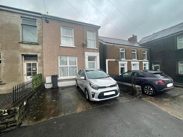 2 Bedroom Semi Detached House For Sale In Heol Y Gors, Cwmgors, Ammanford, SA18
