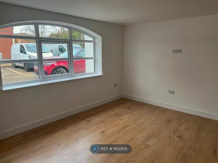 1 Bedroom Flat To Rent In Clifford Mill, Stratford Upon Avon, CV37