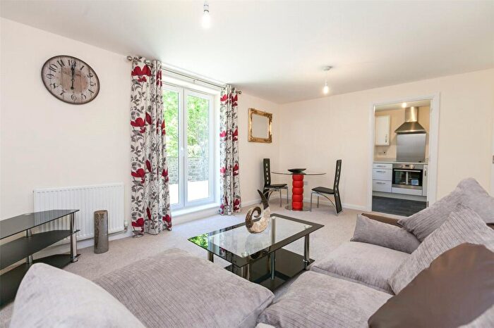 2 Bedroom Flat To Rent In Flaxmill Place, Edinburgh, EH6