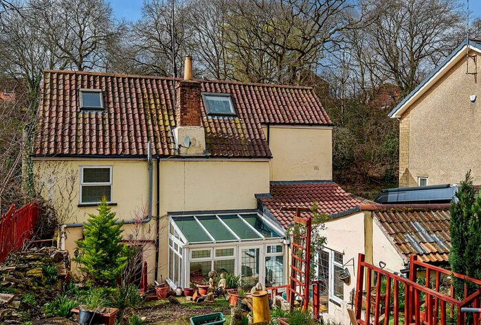 3 Bedroom Cottage For Sale In Court Road, Oldland Common, Bristol, BS30