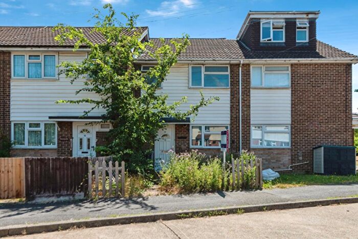 3 Bedroom Terraced House For Sale In Fraser Road, Gosport, Hampshire, PO13