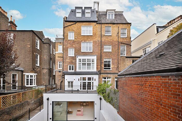6 Bedroom Town House For Sale In Eldon Road, Kensington, W8