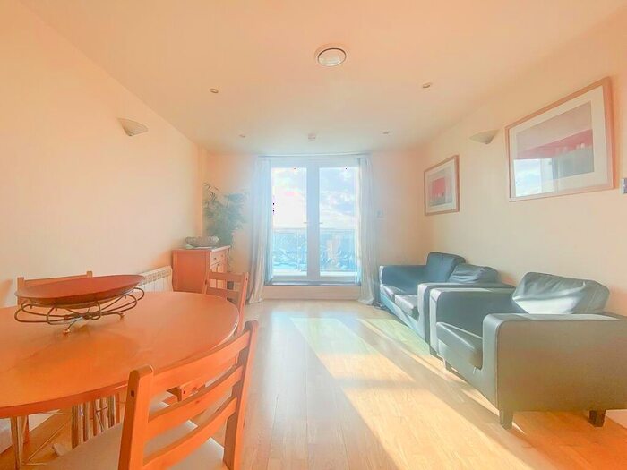 2 Bedroom Flat To Rent In Platinum House Lyon Road, Harrow, Middlesex, HA1