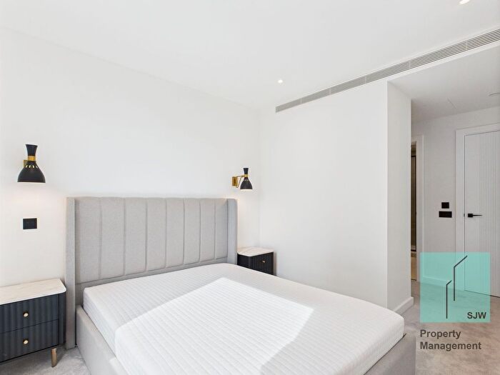 2 Bedroom Flat To Rent In Boxwood Gardens, London, E1W
