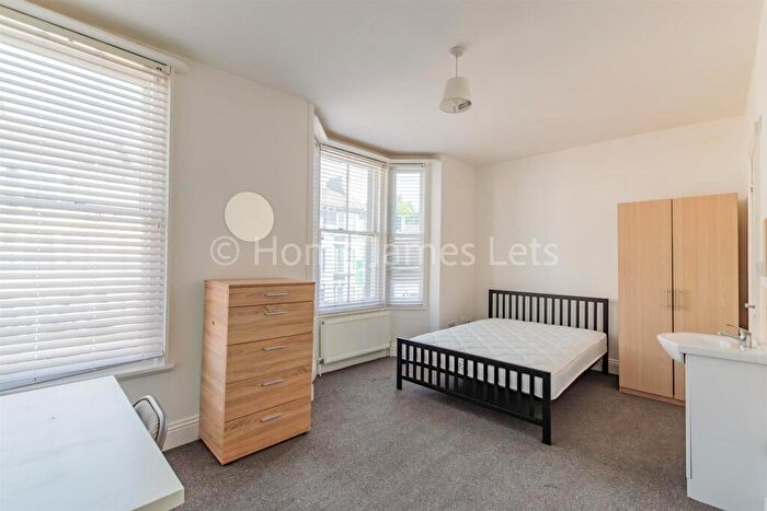 6 Bedroom Terraced House To Rent In Beaconsfield Road, BN1