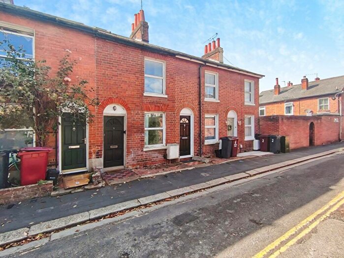 3 Bedroom Terraced House For Sale In Eldon Place, Reading, Berkshire, RG1