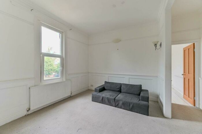 1 Bedroom Flat To Rent In Croydon Road, Penge, London, SE20