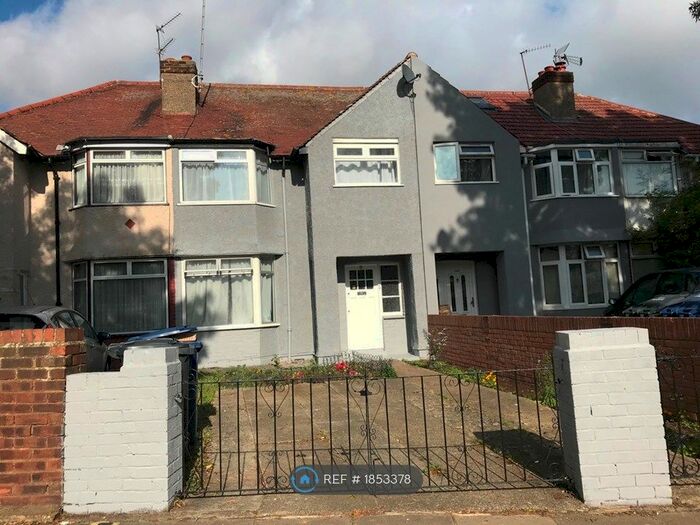 3 Bedroom Terraced House To Rent In Ruislip Road, Greenford, UB6