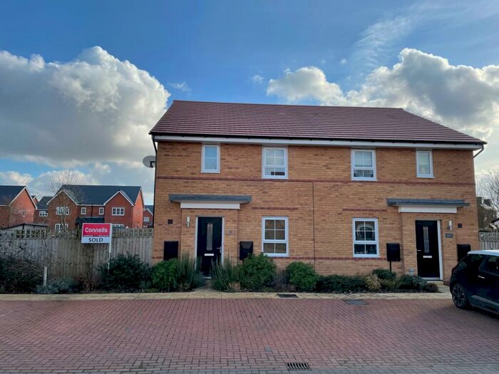 2 Bedroom House To Rent In Aqua Drive, Hampton Water, Peterborough, PE7