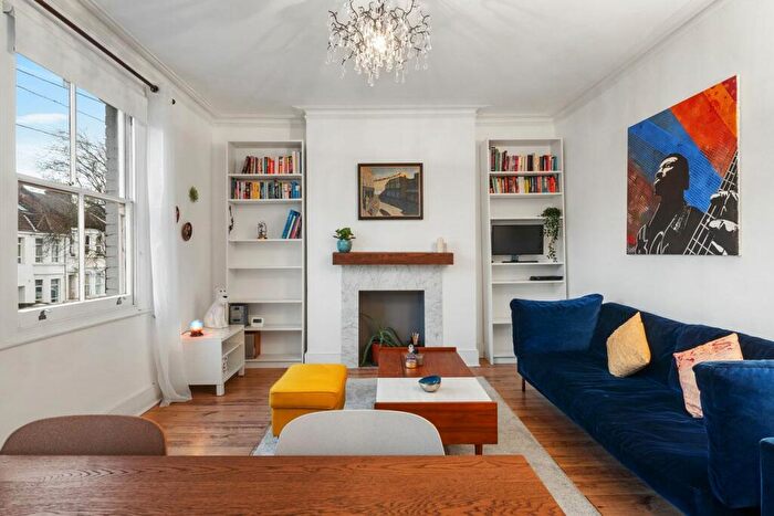 1 Bedroom Flat For Sale In Chaplin Road, London, NW2