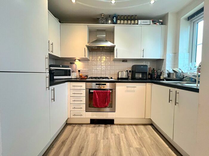 2 Bedroom Property To Rent In Hardwick House, Bromley, BR2