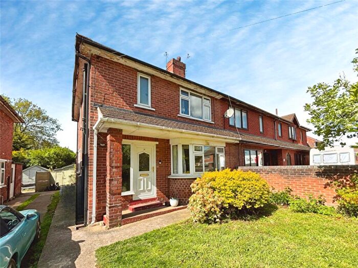 3 Bedroom Semi-Detached House For Sale In Ansten Crescent, Cantley, Doncaster, South Yorkshire, DN4