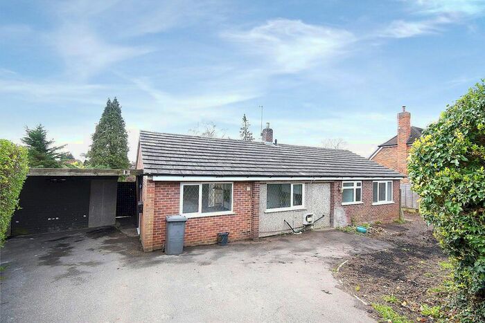 3 Bedroom Bungalow To Rent In Farm Road, Maidenhead, Berkshire, SL6