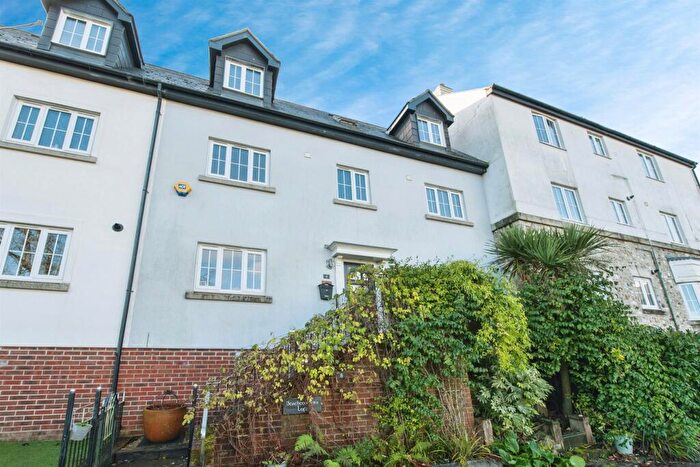 4 Bedroom Terraced House For Sale In Flax Meadow Lane, Axminster, EX13