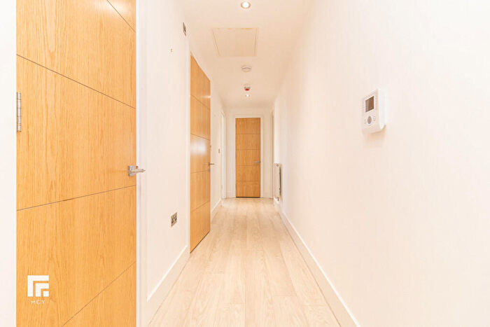 2 Bedroom Apartment To Rent In Empire Way, Cardiff Bay, CF11