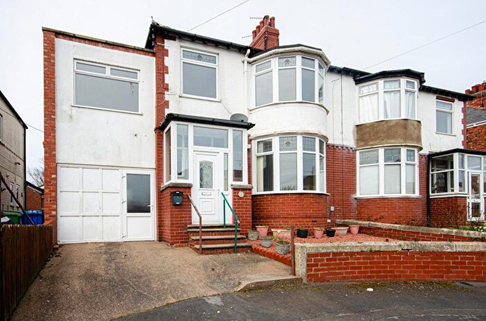 4 Bedroom Semi Detached House To Rent In Lascelles Avenue, Withernsea, HU19