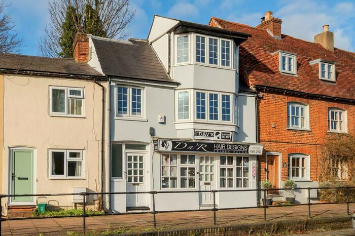 2 Bedroom Apartment To Rent In Walton Road, Aylesbury, HP21