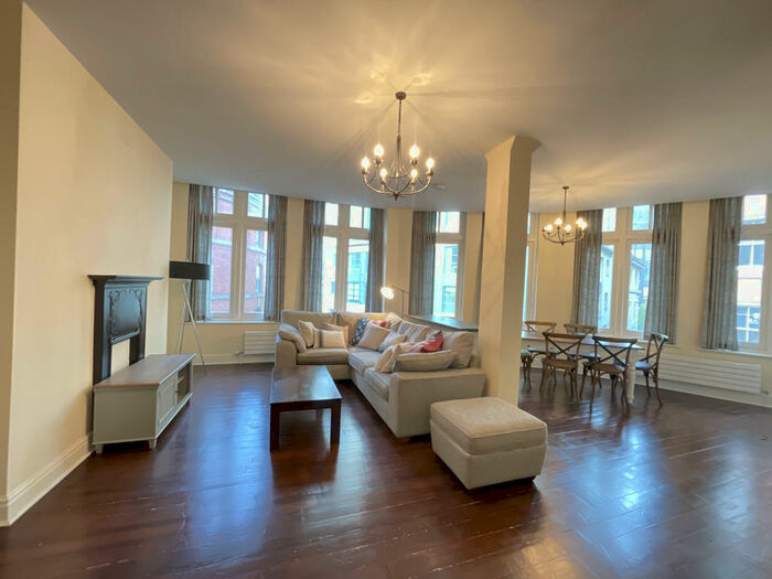 2 Bedroom Apartment To Rent In The Chambers, - Booth Street, M2