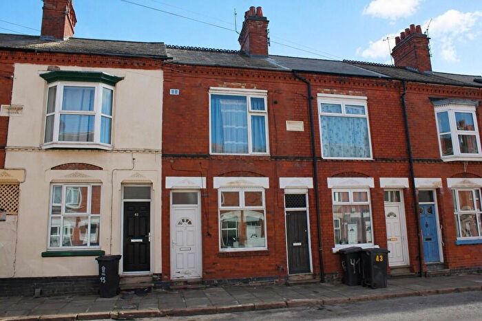 3 Bedroom Terraced House For Sale In Mountcastle Road, West End, Leicester, LE3