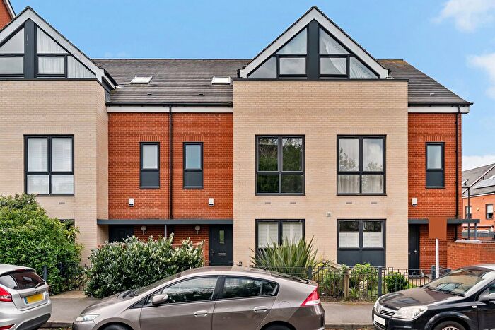 4 Bedroom Terraced House To Rent In South Oak Road, London, SW16