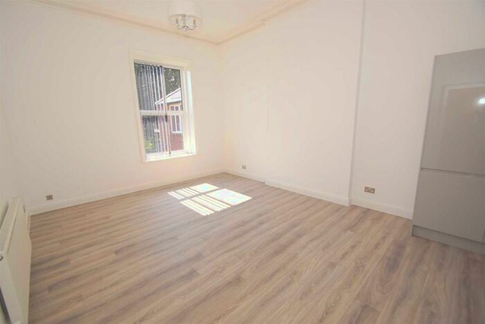 2 Bedroom Apartment To Rent In Ivy House, Church Lane Chapel Allerton, Leeds, LS7