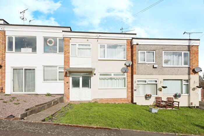 1 Bedroom Maisonette For Sale In Lodge Close, Atherstone, Warwickshire, CV9
