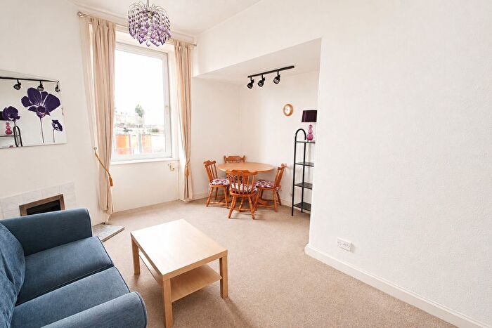 1 Bedroom Flat To Rent In Wardlaw Terrace, Gorgie, Edinburgh, EH11