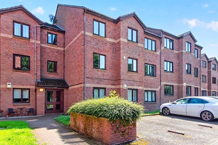 2 Bedroom Flat For Sale In Mahon Court, Moodiesburn, Glasgow, G69
