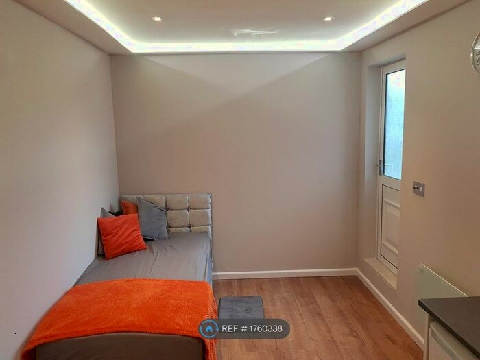 Studio To Rent In Peacehaven, Peacehaven, BN10