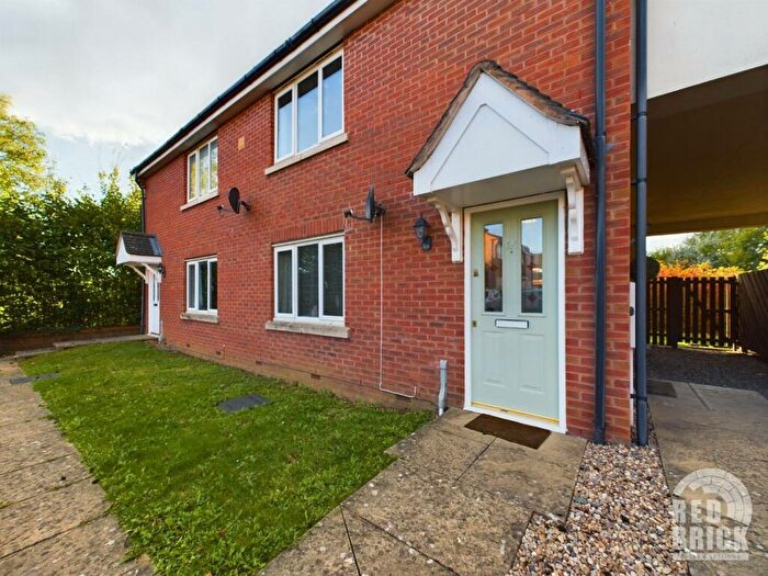 1 Bedroom Flat To Rent In Creswell Place, Rugby, CV22