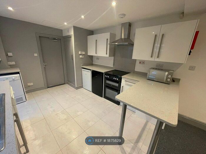 6 Bedroom Terraced House To Rent In Exeter Road, Birmingham, B29