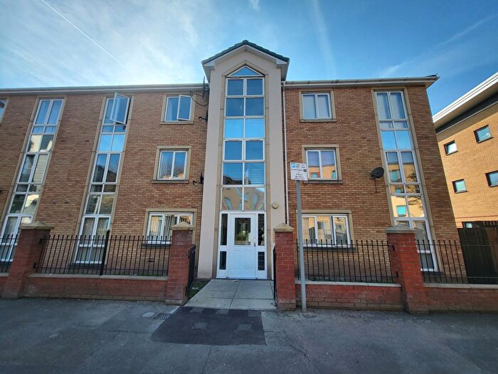 2 Bedroom Flat To Rent In Old Birley Street, Hulme, Manchester, M15