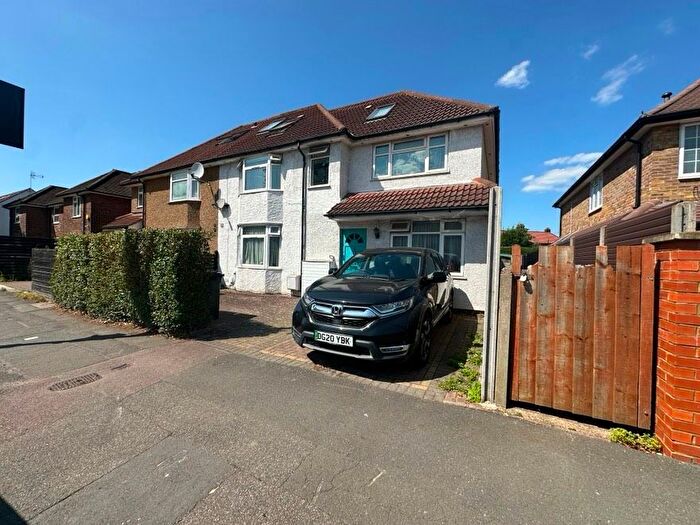 1 Bedroom Flat To Rent In Flat D, Noel Road, London, W3