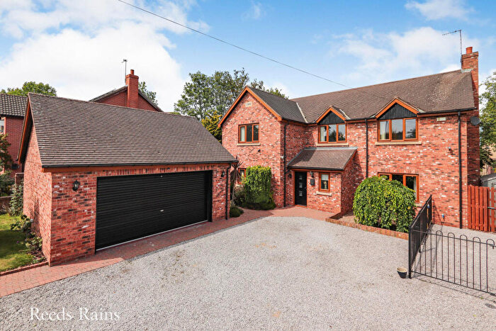 5 Bedroom Detached House For Sale In Hawthorne Farm Court, Bolton-upon-Dearne, Rotherham, South Yorkshire, S63