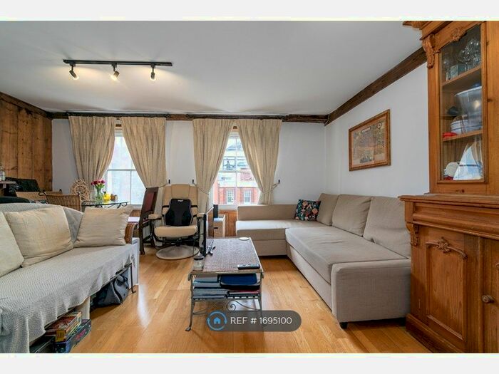 1 Bedroom Flat To Rent In St. John Street, London, EC1M