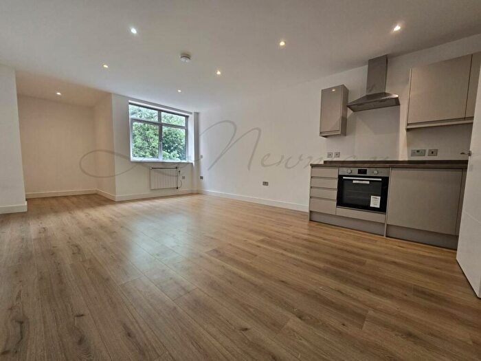 Studio To Rent In Coronation Road, Basingstoke, RG21