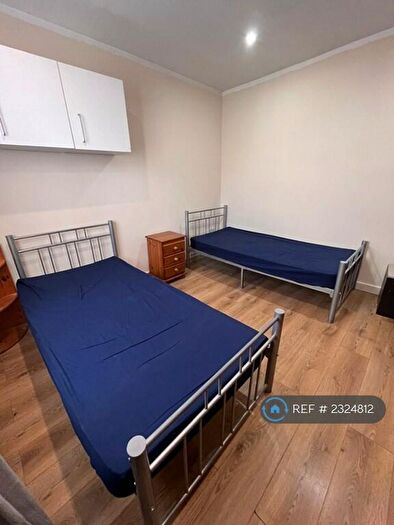 4 Bedroom Semi-Detached House To Rent In Eastern Avenue, Essex, IG2