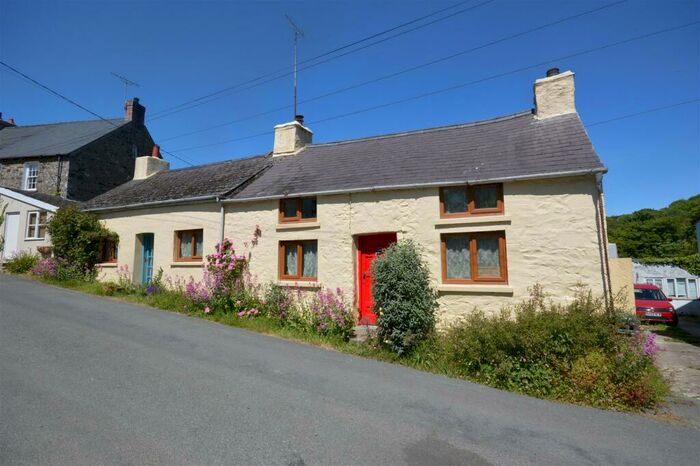 3 Bedroom Country House For Sale In Moylegrove, Moylegrove, SA43