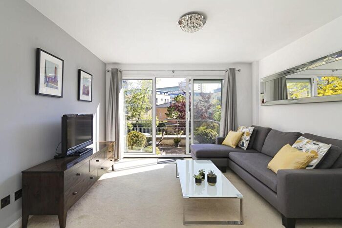 1 Bedroom Flat To Rent In Welles Court, , Canary Wharf, London, E14