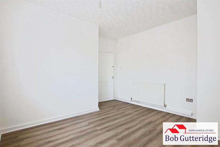 2 Bedroom Apartment To Rent In Hanbridge Avenue, Bradwell, Newcastle, ST5