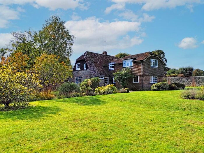 4 Bedroom Property For Sale In Chithurst Lane, Trotton, Petersfield, GU31