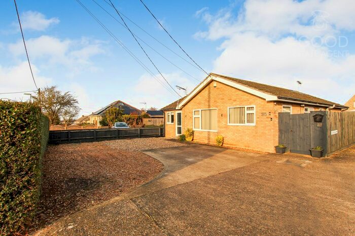 3 Bedroom Bungalow For Sale In Hall Barn Lane, Isleham, CB7