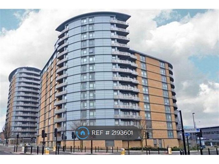 1 Bedroom Flat To Rent In Trentham Court, London, W3