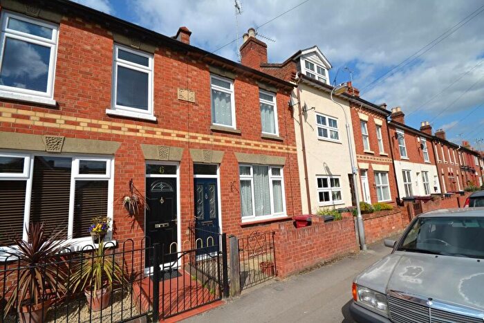 2 Bedroom Terraced House To Rent In South Street, Caversham, Reading, RG4