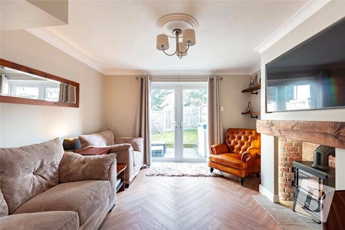 2 Bedroom End Of Terrace House For Sale In Robinia Close, Laindon, Basildon, SS15