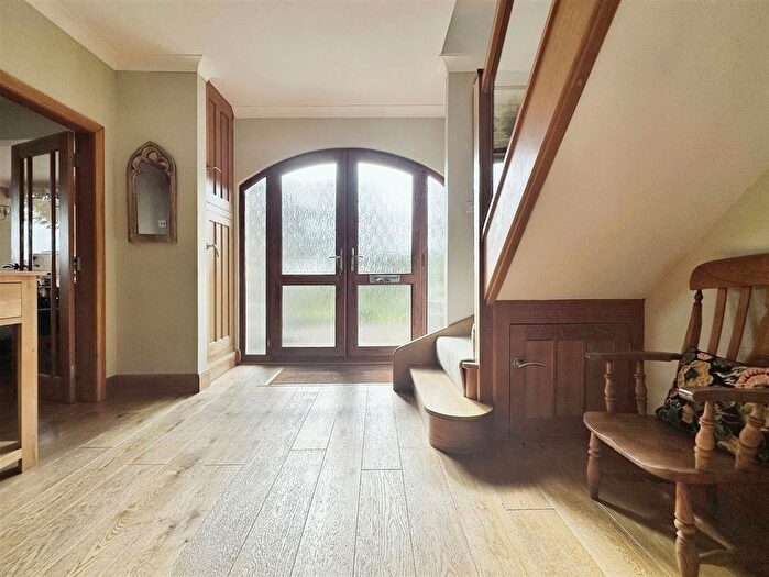 4 Bedroom Detached House For Sale In School Lane, Bradnop, Staffordshire, ST13